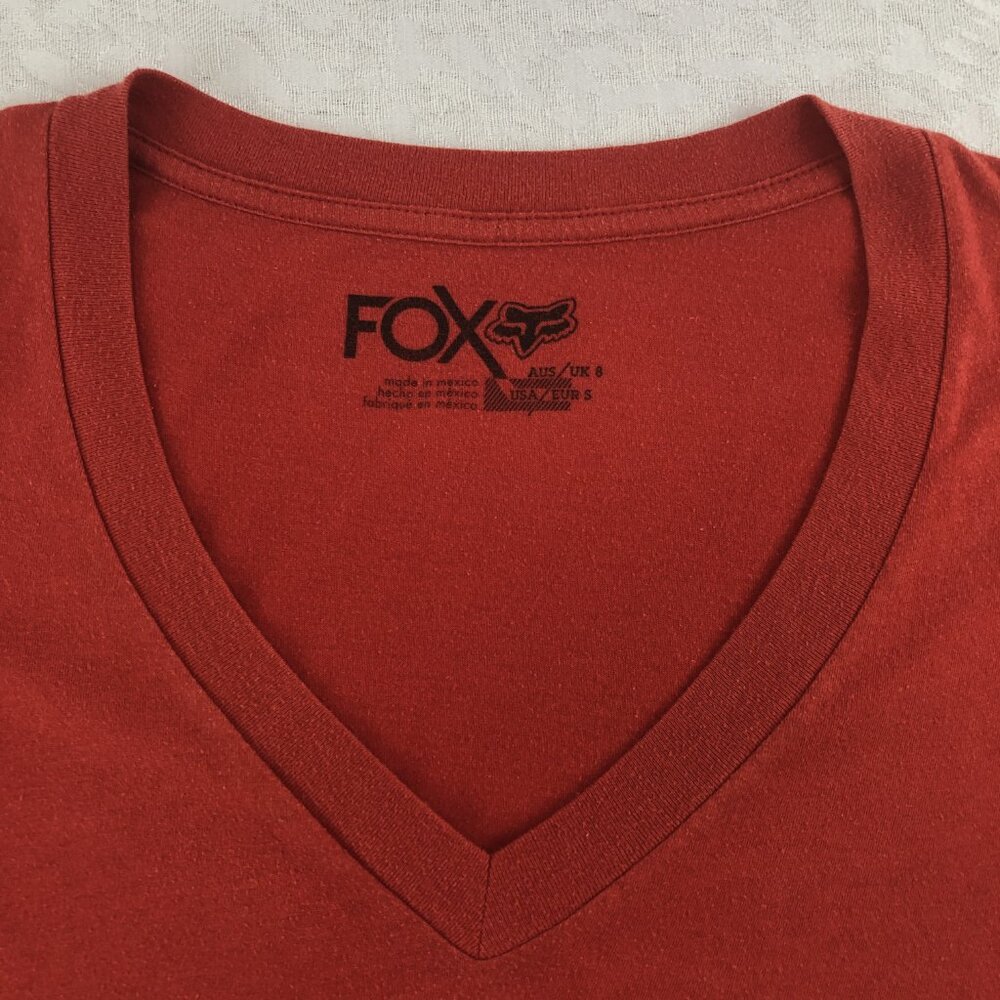 Fox Racing Red V-Neck Graphic Tee Shirt Slim Fit Cotton/Polyester Blend Size S - Picture 3 of 11